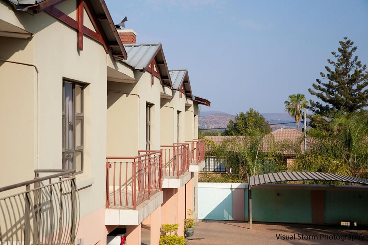 Palm Valley Inn And Day Spa Hartbeespoort Exterior foto