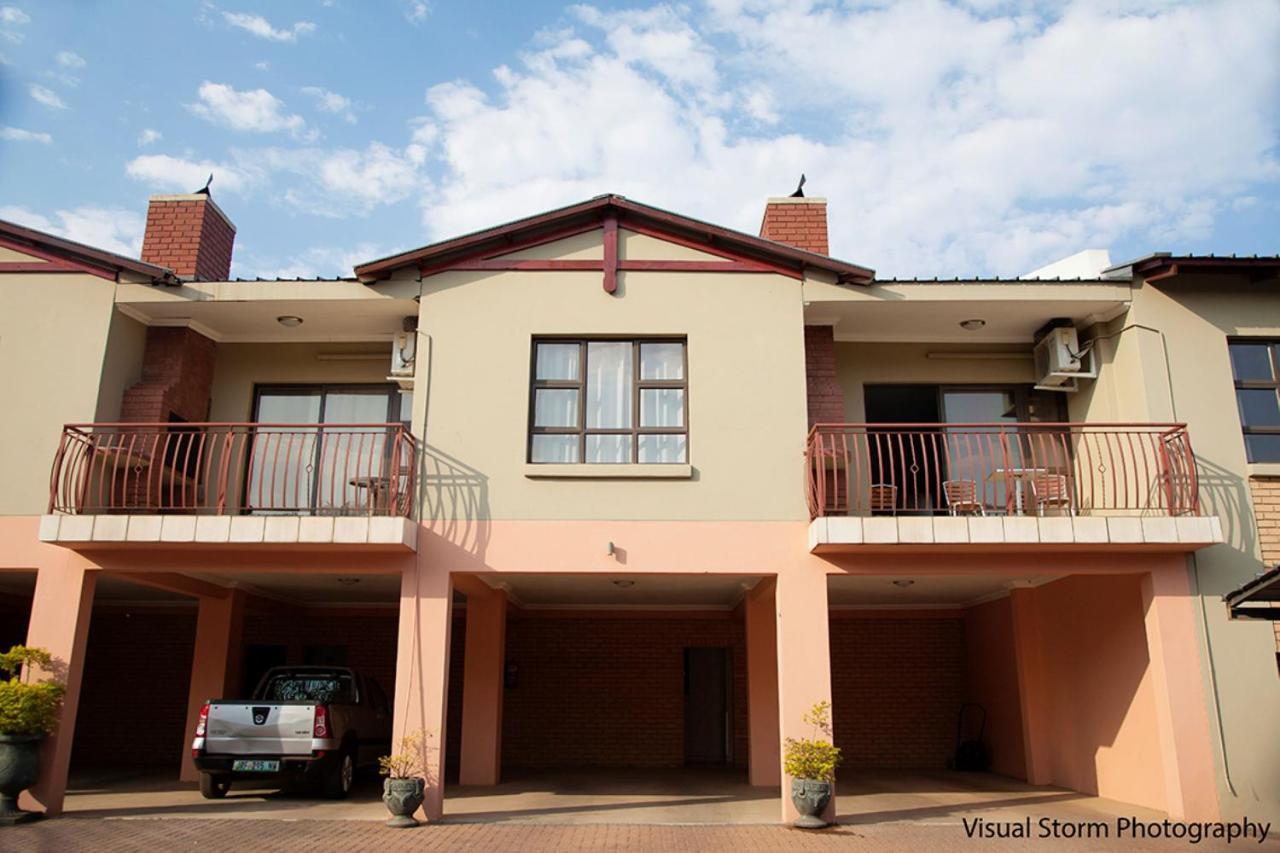 Palm Valley Inn And Day Spa Hartbeespoort Exterior foto